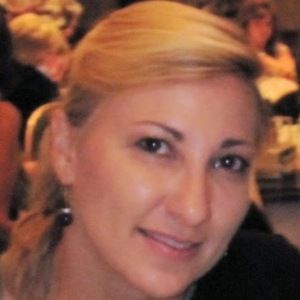 Meet your Posher, Lois